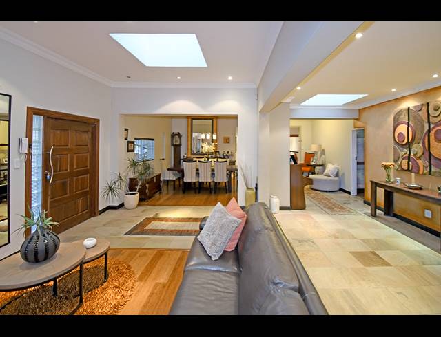 4 BEDROOM HOUSE FOR SALE IN KENSINGTON